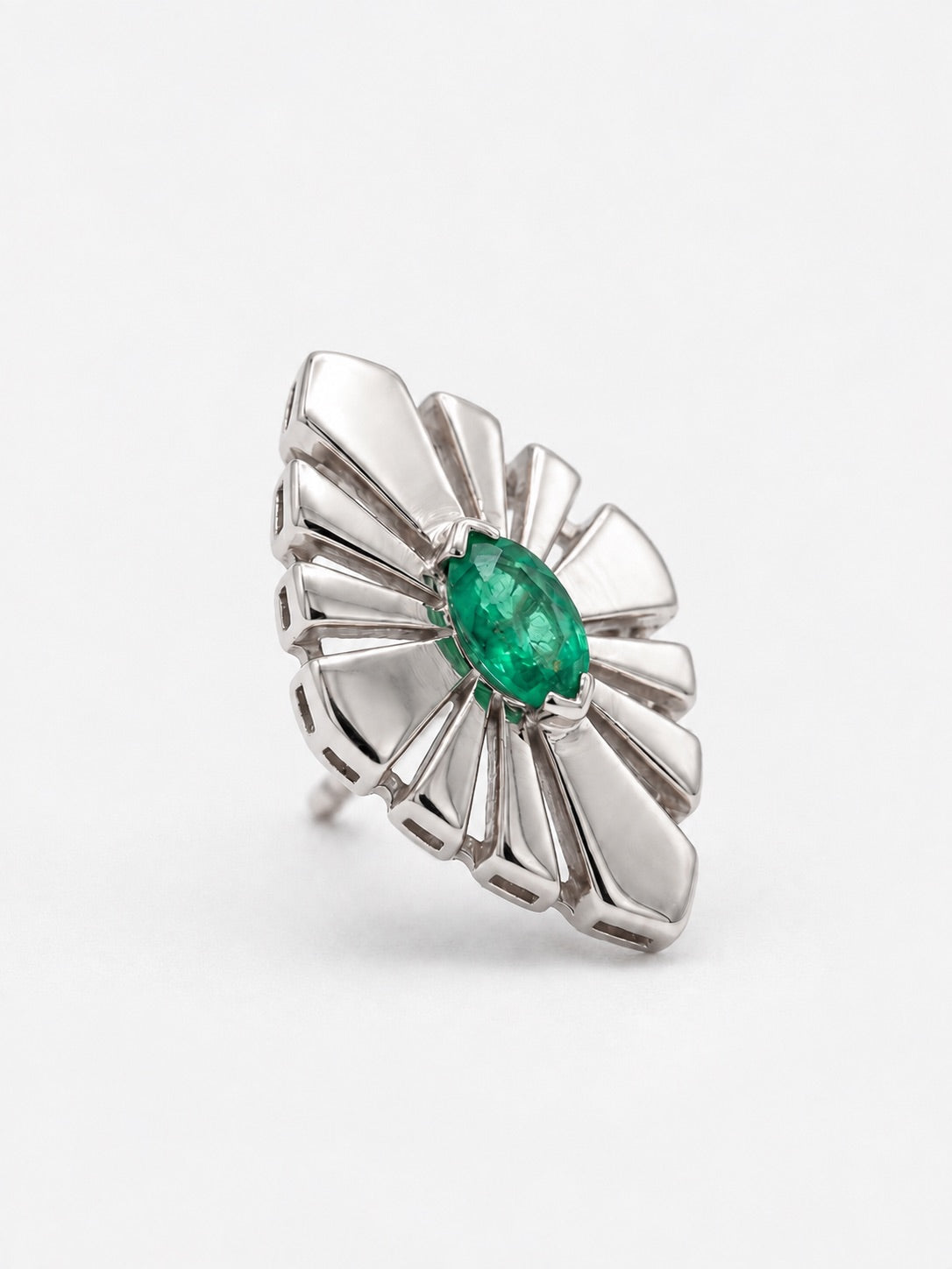 Baby Daisy Crush Earring - Green Sapphire